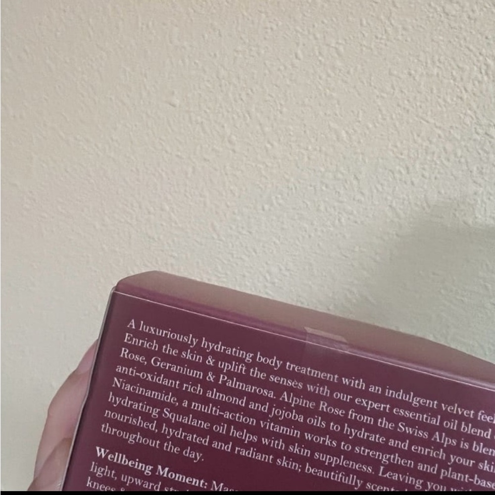 Aromatherapy Associates London Rose Indulgent Body Cream NIB - Picture 2 of 3